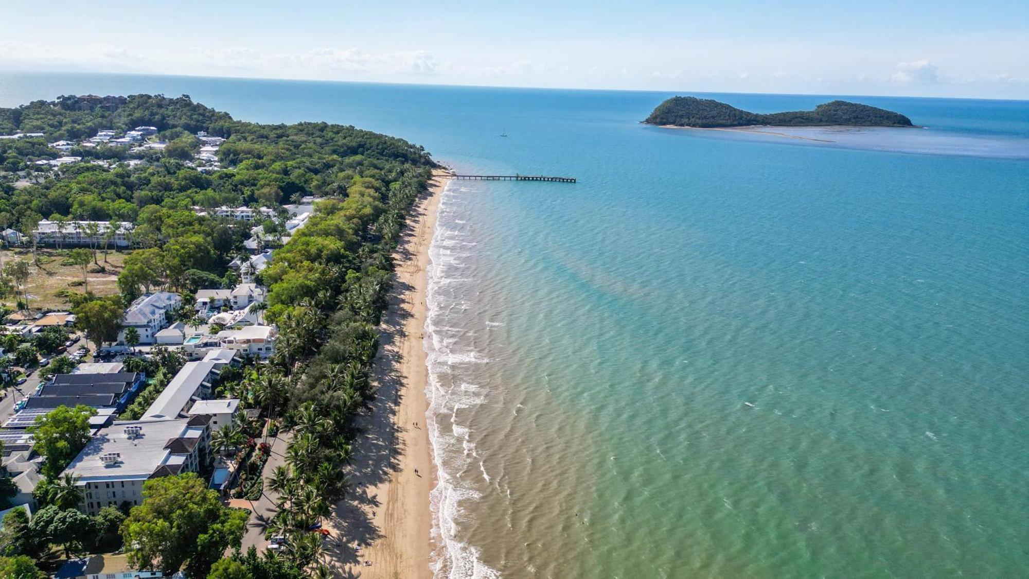 Sarayi Boutique Hotel Palm Cove Exterior foto
